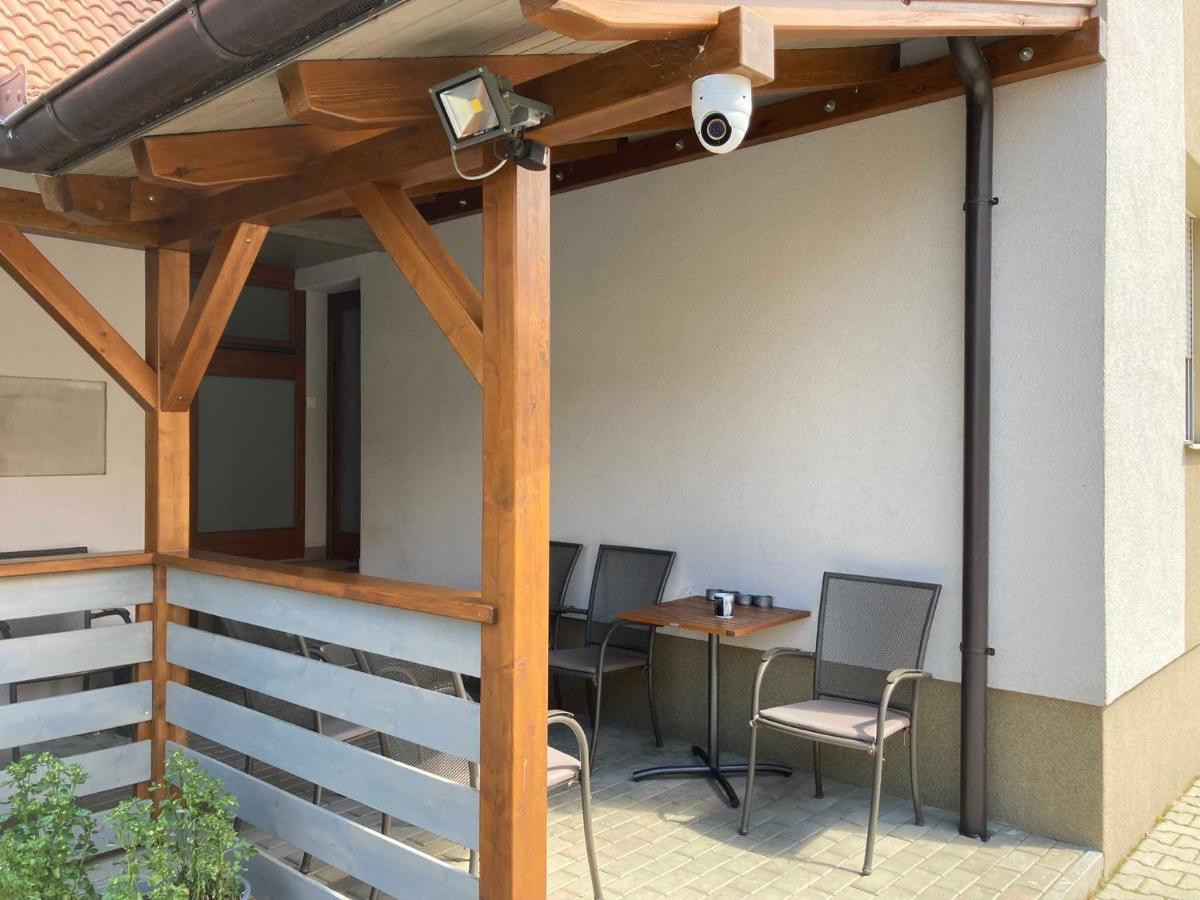 Toronyi Vendégház Esterno foto