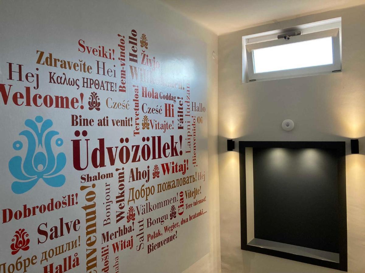 Toronyi Vendégház Esterno foto