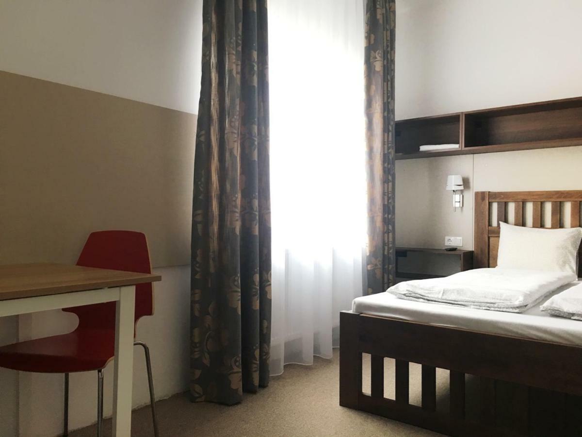 Toronyi Vendégház Esterno foto